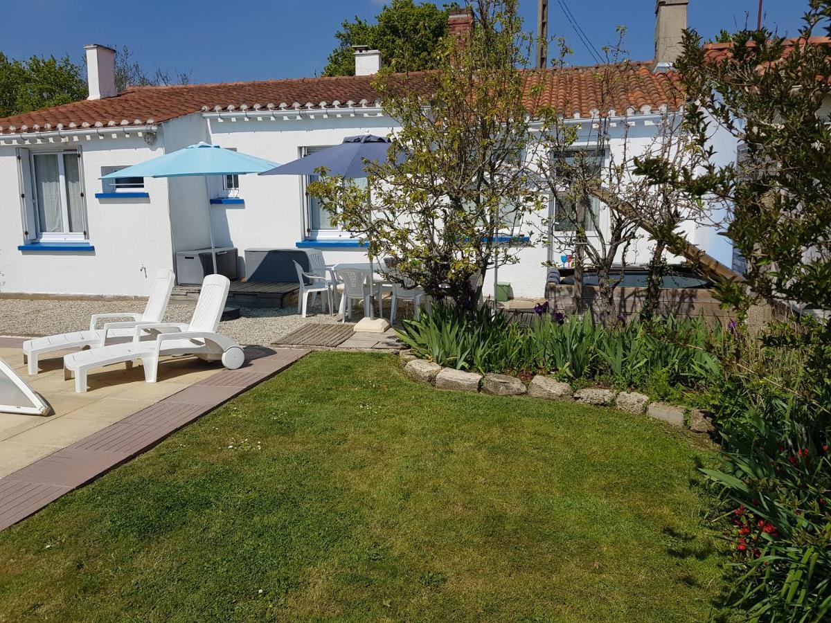 Villa Octaviere Gite Rural La Chapelle-Achard Exteriör bild