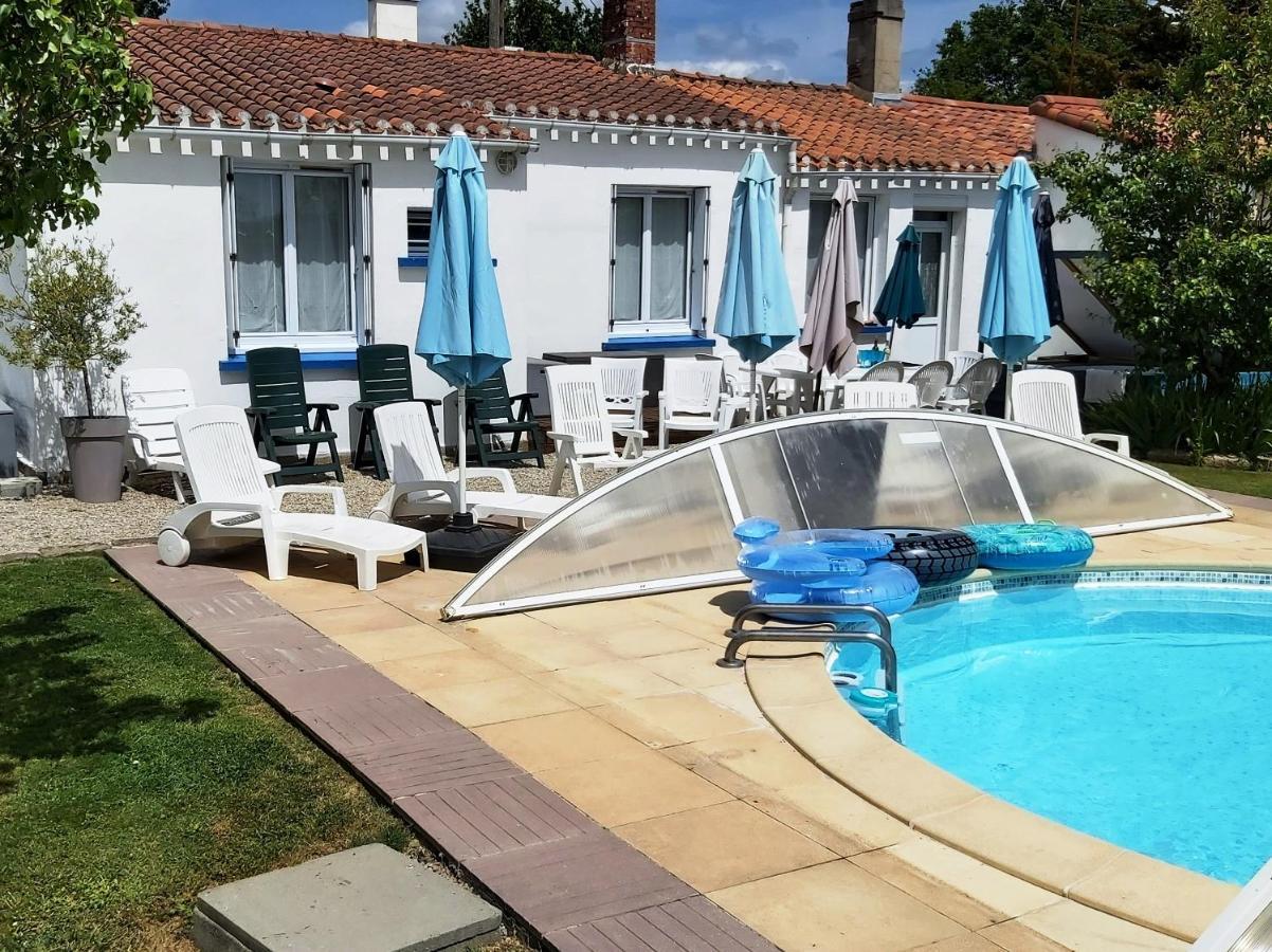 Villa Octaviere Gite Rural La Chapelle-Achard Exteriör bild
